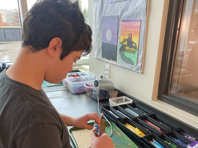 A child participating in the Ignite Program